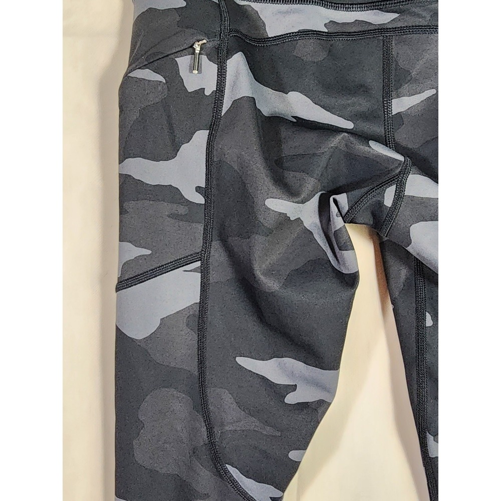 Athleta XS Petite Black Gray Camo Leggings Zip Pocket High Rise Crop Pants - Picture 4 of 11
